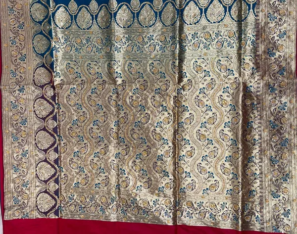 Humairah_Presents_Indigo_Blue_Stone_Work_Golden_Zari_Booti_with_Contrast_Maroon_Paisely_Lehariya_Pallu_Zari_Border_with_Maroon_Blouse_Banarasi_Saree