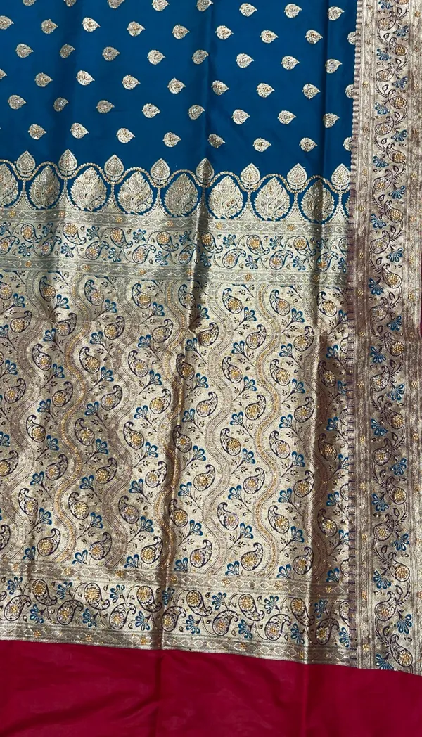 Humairah_Presents_Indigo_Blue_Stone_Work_Golden_Zari_Booti_with_Contrast_Maroon_Paisely_Lehariya_Pallu_Zari_Border_with_Maroon_Blouse_Banarasi_Saree