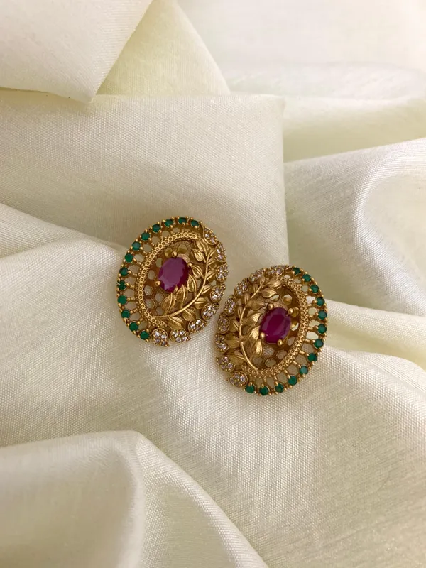 Leaf_Antique_Stud_Earrings