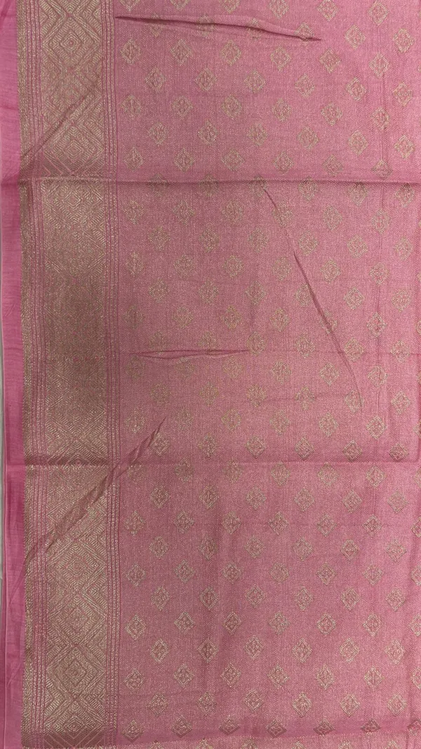 Humairah_Pure_Handloom_Baby_Pink_Cotton_Golden_Zari_Hand_Painted_Booti_with_Golden_Zari_Zig-Zag_Handpainted_Pallu_Zari_Border_and_Baby_Pink_Blouse