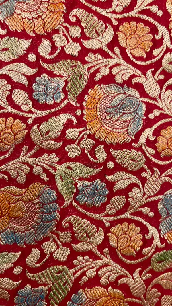 Humairah_Pure_Handwoven_Red_Khaddi_Georgette_Hand_Brush_Floral_Zari_Jaal_Banarasi_Zari_Border_Saree_with_Red_Blouse_piece