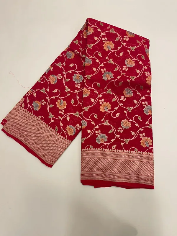 Humairah_Pure_Handwoven_Red_Khaddi_Georgette_Hand_Brush_Floral_Zari_Jaal_Banarasi_Zari_Border_Saree_with_Red_Blouse_piece