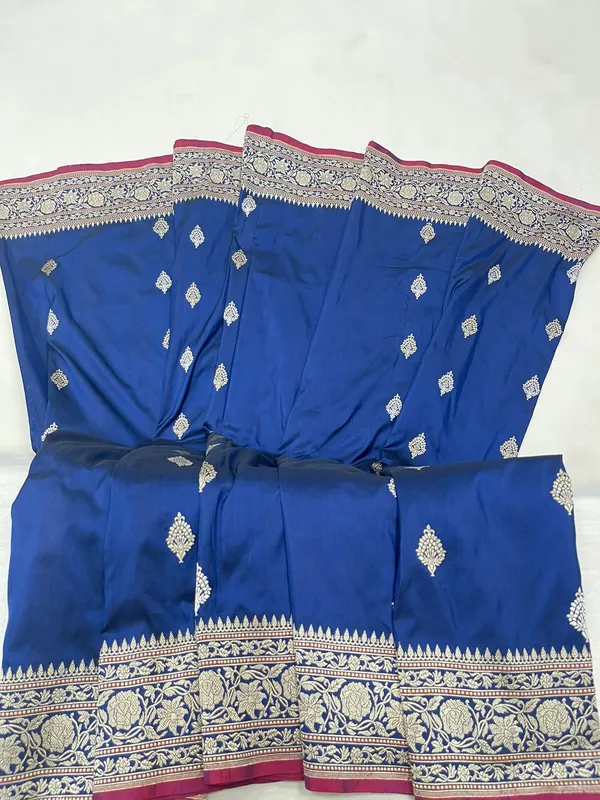 Humairah_Pure_Handloom_Katan_Silk_Navy_Blue_Kadhwa_Gold_&_Silver_Zari_Booti_with_Kadhwa_Border_and_Navy_Blue_Stripe_Blouse