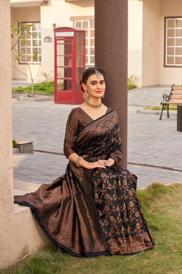 BLACK_KANJIVARAM_SILK__SAREE