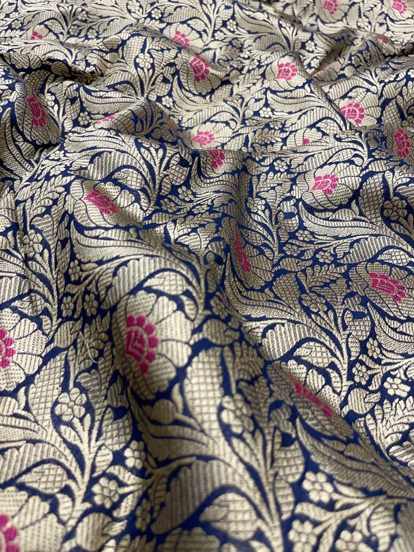 Humairah_Presents_Navy_Blue_Katan_Silk_Floral_Zari_Mina_Jaal_with_Banarasi_Zari_2D_Border_and_Pallu_with_Navy_Blue_Blouse