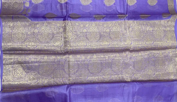 Humairah_Pure_Handwoven_Violet_Tussar_Silk_Copper_Floral_Zari_Booti_with_Leheriya_Zari_Border_and_Big_Boota_Pallu_with_Violet_Blouse