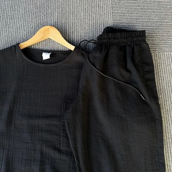Best_And_Black_Lycra_Cotton_Half_Sleeve_Casual_T-Shirt_And_Pant