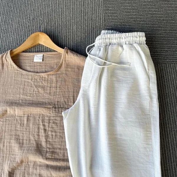 Light_Brown_And_White_Lycra_Cotton_Half_Sleeve_Casual_T-Shirt_And_Pant
