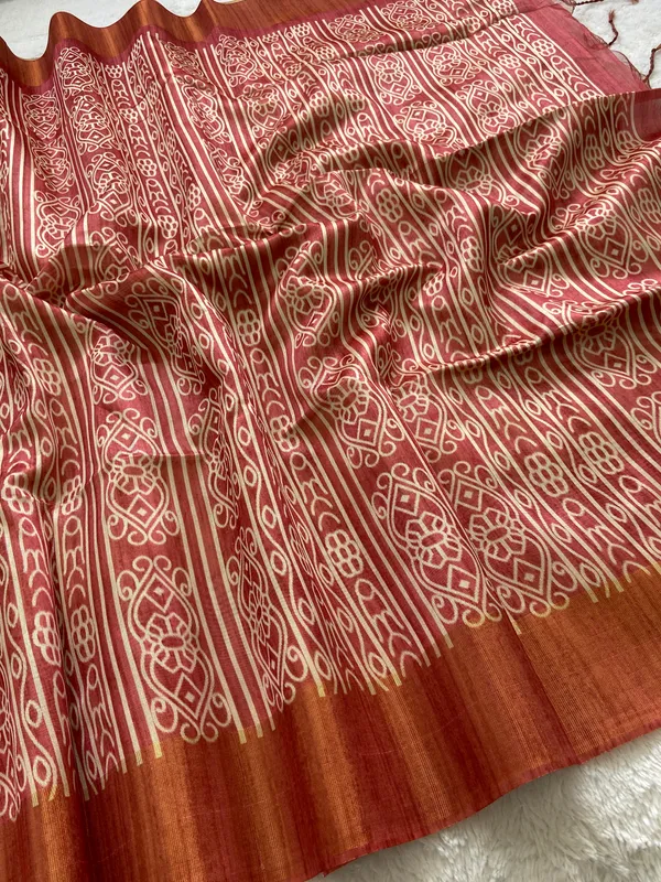 Soft_Tussar_Silk_sarees_with_Beautiful_Print_With_Attractive_Border_And_Contrast_Print_Blouse_With_Tassels