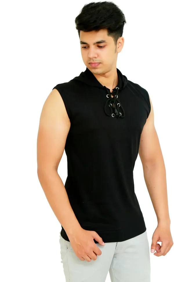 Black_Cotton_Blend_Solid_T-Shirt_For_Men