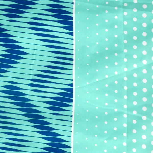 Geometric_Double_Dohar_for_AC_Room_(Polyester,_Blue_and_Navy_Blue)