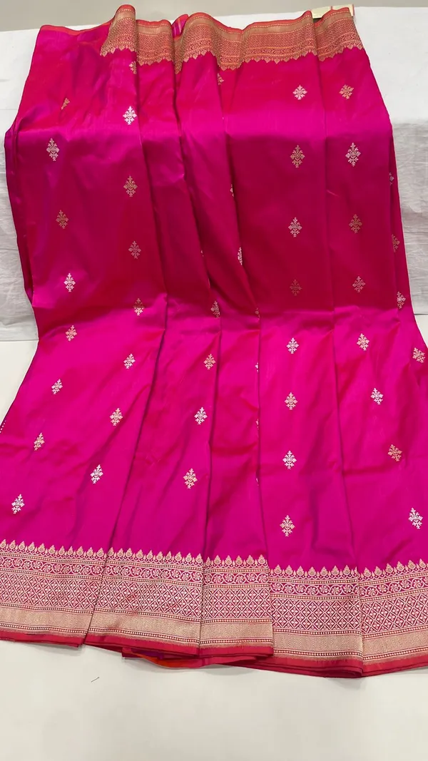Humairah_Pure_Handloom_Katan_Silk_Pink_Gold_&_Silver_Kadhwa_Swastik_Booti_with_Kadhwa_Zari_Border_and_Pink_Stripe_Blouse