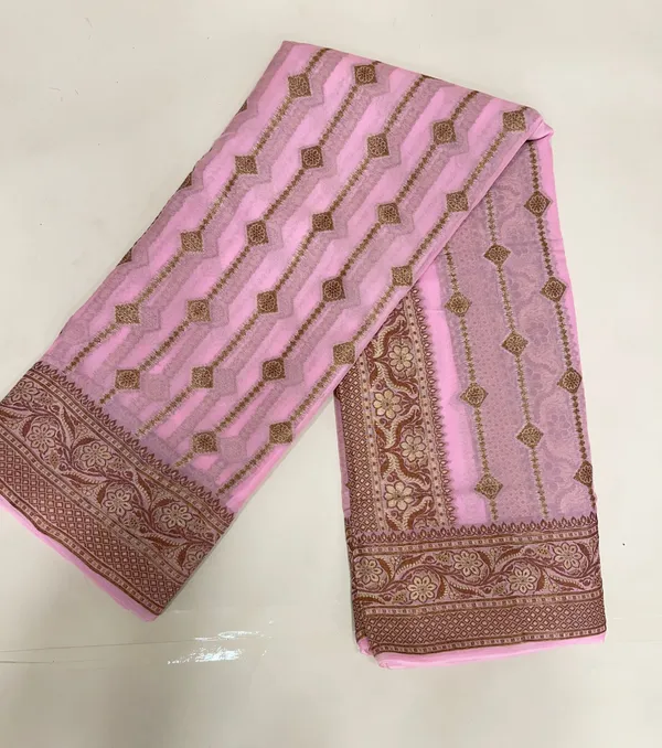 Humairah_Presents_Pure_Handloom_Baby_Pink_Chiffon_Copper_Stripe_Booti_Jaal_with_Resham_Mina_Zari_Border_and_Baby_Pink_Blouse