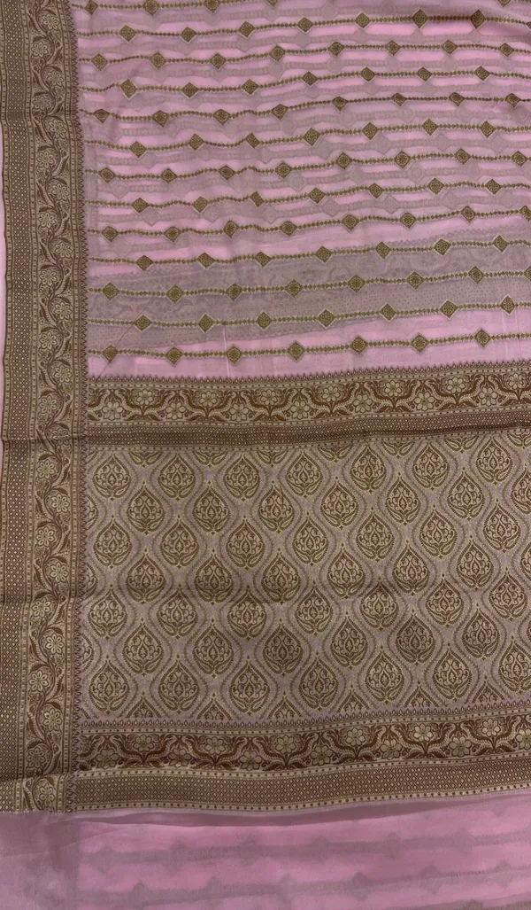 Humairah_Presents_Pure_Handloom_Baby_Pink_Chiffon_Copper_Stripe_Booti_Jaal_with_Resham_Mina_Zari_Border_and_Baby_Pink_Blouse