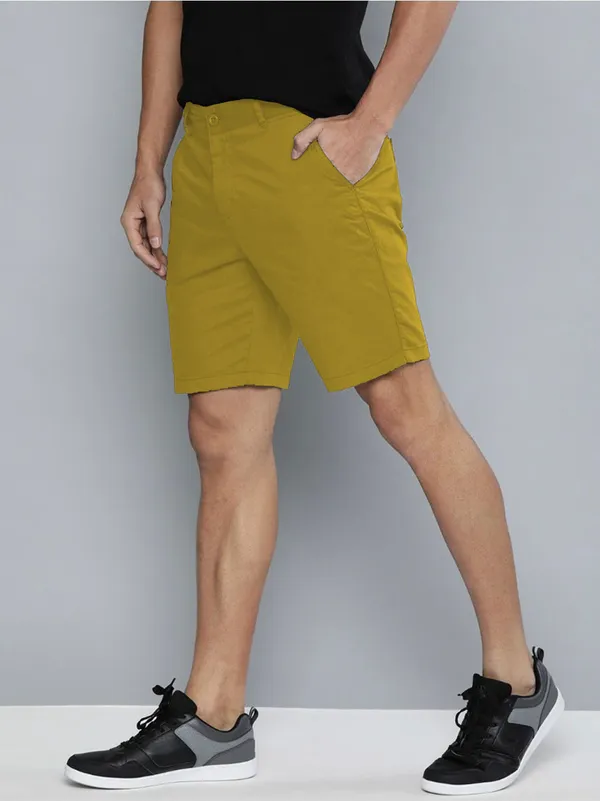 Cream_Cotton_Blend_Premium_Solid_Chino_Shorts_For_Men