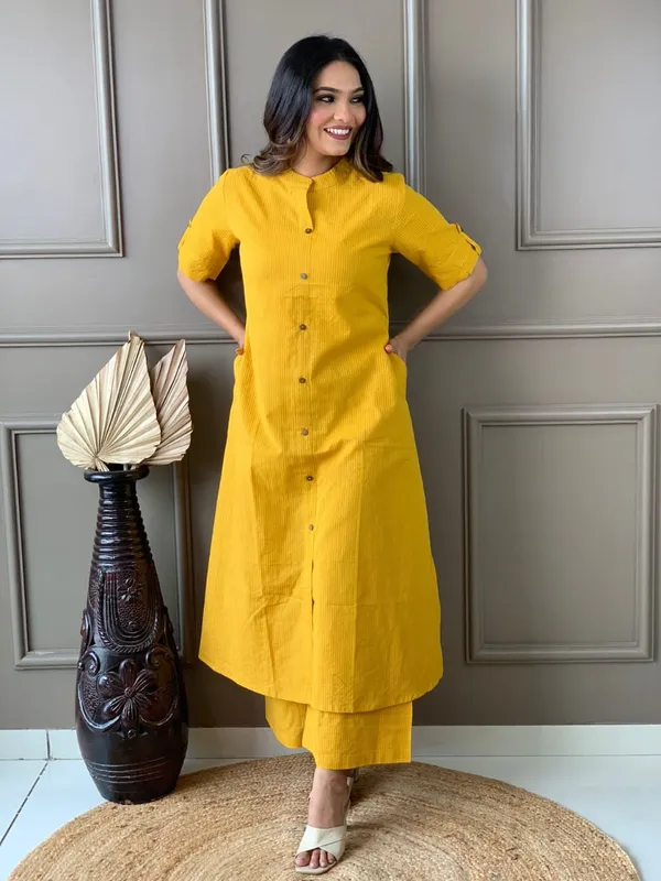 Yellow_Cotton_Kurta_With_Palazzo_Set_For_Women