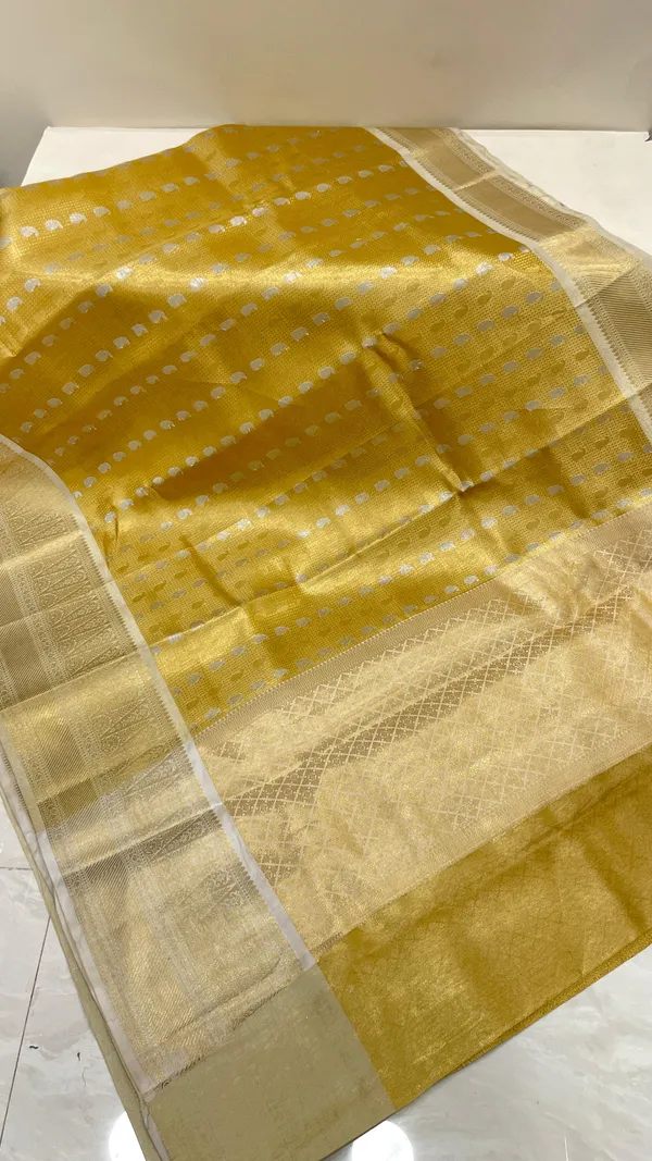 Humairah_Presents_Gold_Tissue_Alfi_Silver_Zari_Booti_with_Contrast_Off_White_Pallu_Saree_with_Off_White_Blouse