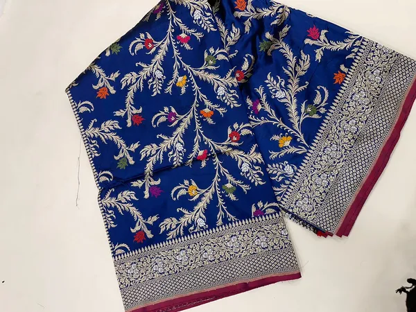 Humairah_Pure_Handloom_Navy_Blue_Katan_Silk_Kadhwa_Floral_Zari_Multi_Mina_Jaal_with_Kadhwa_Paisley_Mina_Pallu_Zari_Border_and_Navy_Blue_Stripe_Blouse