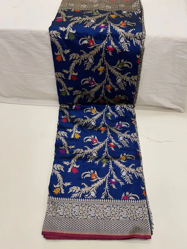 Humairah_Pure_Handloom_Navy_Blue_Katan_Silk_Kadhwa_Floral_Zari_Multi_Mina_Jaal_with_Kadhwa_Paisley_Mina_Pallu_Zari_Border_and_Navy_Blue_Stripe_Blouse