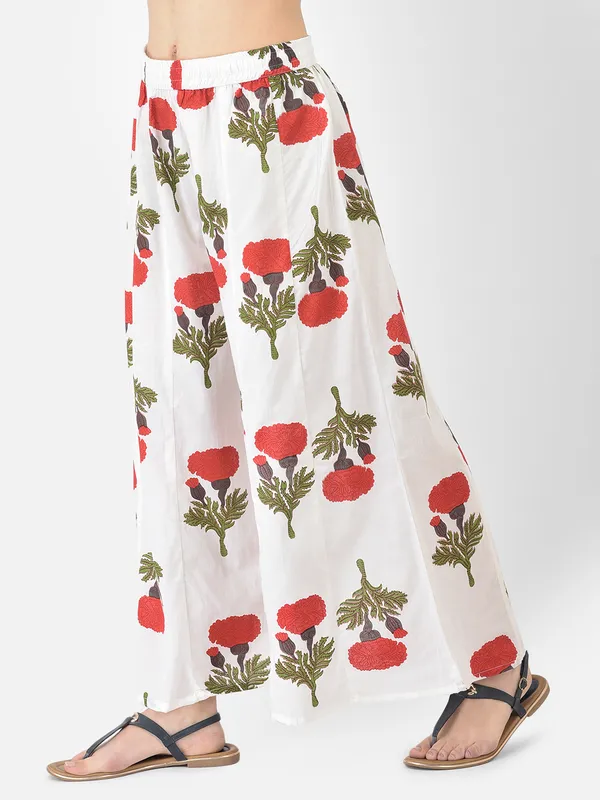 Red_Cotton_Solid_Kurta_With_Printed_Flair_Palazzo_Bottom_Set
