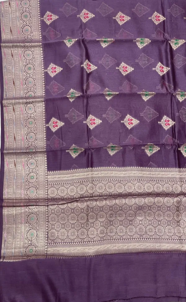 Humairah_Pure_Handloom_Light_Purple_Cotton_Silver_Zari_Mina_Boota_with_Skirt_Mina_Zari_Border_and_Light_Purple_Blouse