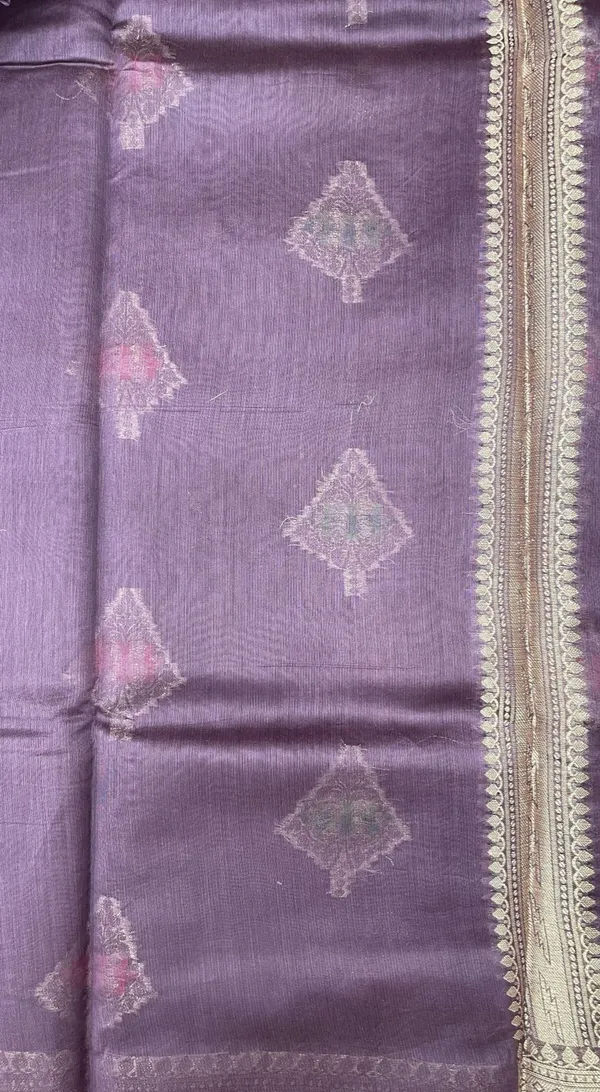 Humairah_Pure_Handloom_Light_Purple_Cotton_Silver_Zari_Mina_Boota_with_Skirt_Mina_Zari_Border_and_Light_Purple_Blouse