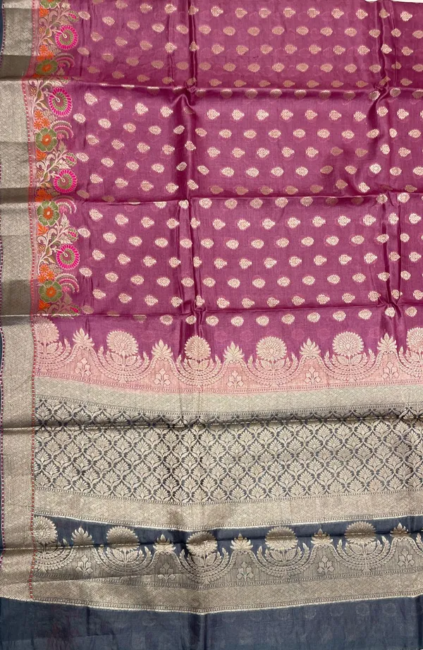 Humairah_Pure_Handwoven_Mauve_Tussar_Silk_Floral_Zari_Booti_Skirt_Mina_Floral_Zari_Black_Border_with_Black_Blouse_Piece