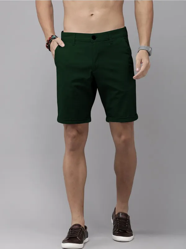 Dark_Green_Cotton_Blend_Premium_Solid_Chino_Shorts_For_Men