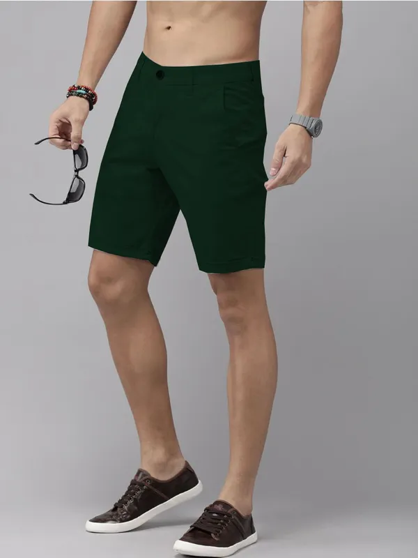Dark_Green_Cotton_Blend_Premium_Solid_Chino_Shorts_For_Men