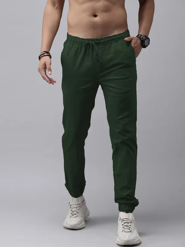 Dark_Green_Cotton_Blend_Premium_Solid_Joggers_For_Men