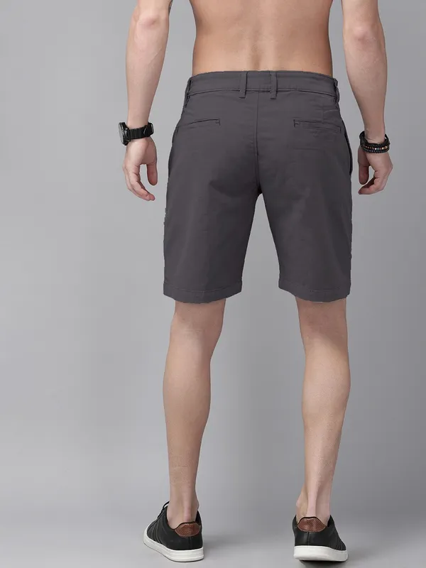 Dark_Grey_Cotton_Blend_Premium_Solid_Chino_Shorts_For_Men