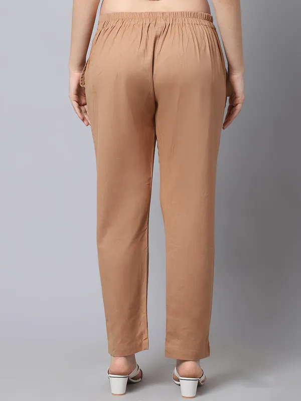 Beige_Pleat-front_Cigrette_Pants