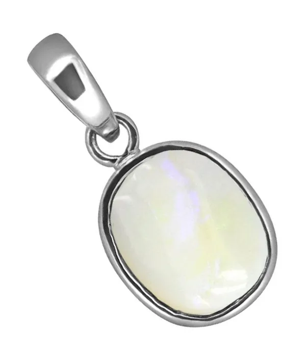 White_Moonstone_Pendent_For_Unisex