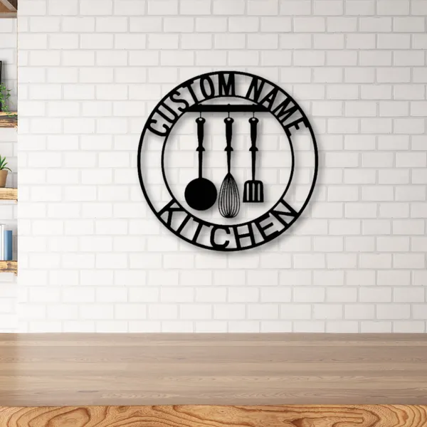 Custom_Name_Kitchen_Round_Wood_Wall_Art
