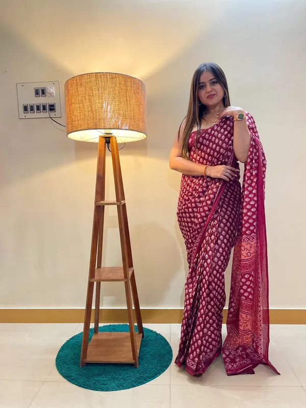 Ikkat_Print_Pure_Soft_Cotton_saree_With_Blouse_Piece