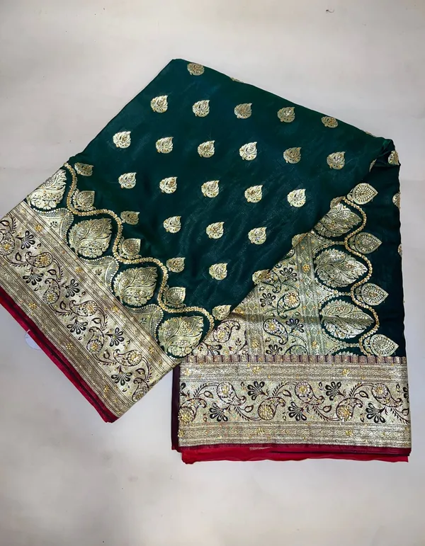 Humairah_Presents_Dark_Green_Stone_Work_Golden_Zari_Booti_with_Contrast_Red_Paisely_Lehariya_Pallu_Zari_Border_with_Red_Blouse_Banarasi_Saree