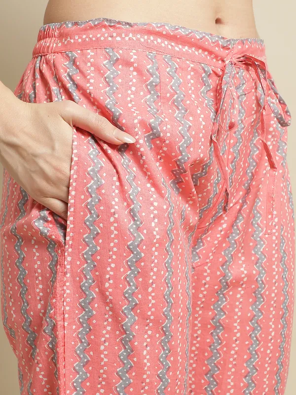 Pink_Pure_Cotton_Straight_Printed_Suit_Set