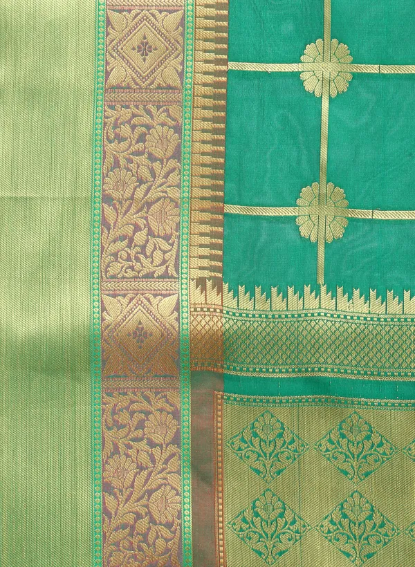 Green_Silk_Blend_Banarasi_Sarees_For_Women