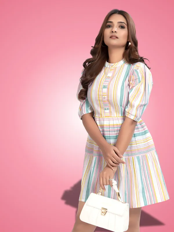Light_Green_Cotton_Stripe_Pattern_Trendy_Puff_Sleeve_Dresses