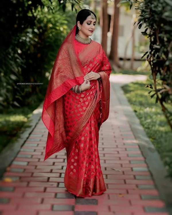 RED_KANJIVARAM_SILK_SAREE