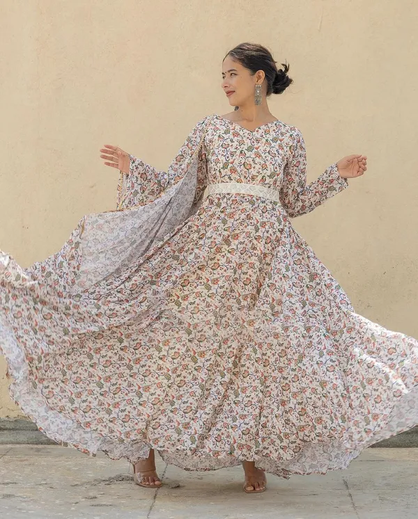 DIGITALLY_PRINTED_PURE_SOFT_ORGANZA_ANARKALI_SUIT_WITH_HUGE_FLAIR_COMES_WITH_DUPPATTA