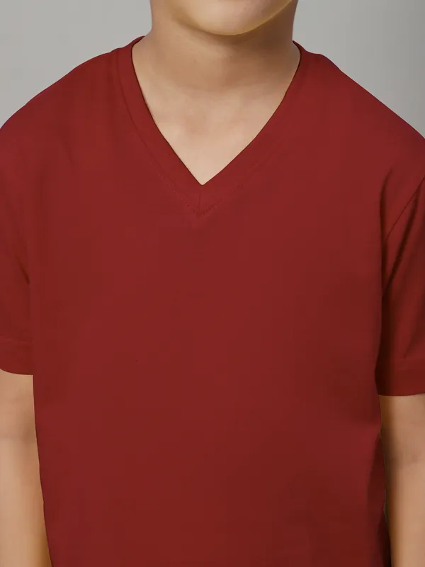 Maroon_Cotton_Rib_V-Neck_Short_Sleeves_T-Shirt_For_Kids