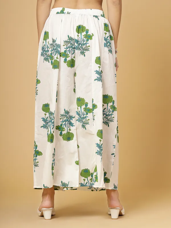 Green_Pure_Cotton_Big_Flair_Printed_Regular_Palazzo