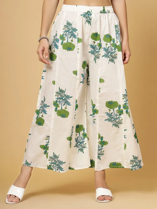 Green_Pure_Cotton_Big_Flair_Printed_Regular_Palazzo