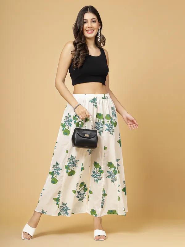 Green_Pure_Cotton_Big_Flair_Printed_Regular_Palazzo