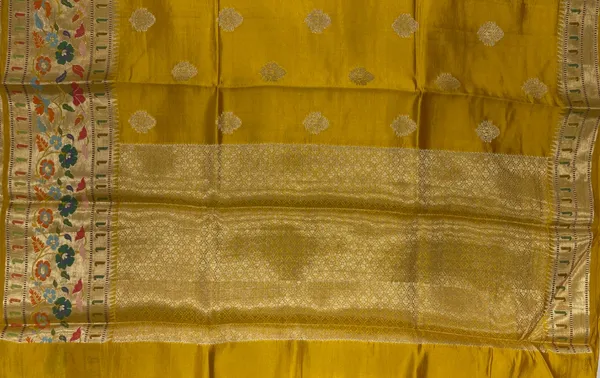 Humairah_Pure_Handloom_Gold_Dupion_Silk_Golden_Zari_Booti_with_Skirt_Paithani_Zari_Border_and_Gold_Blouse
