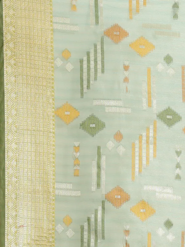 Green_Mulberry_Silk/Silk_Blend_Banarasi_Sarees_For_Women