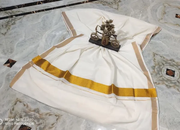 White_Cotton_Kasavu_Handloom_Saree_With_Blouse_Piece
