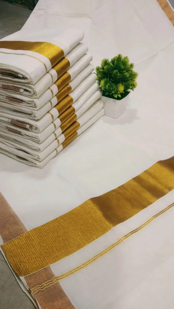 White_Cotton_Kasavu_Handloom_Saree_With_Blouse_Piece