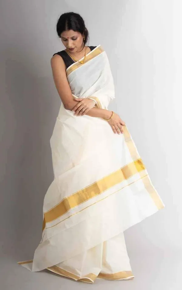 White_Cotton_Kasavu_Handloom_Saree_With_Blouse_Piece